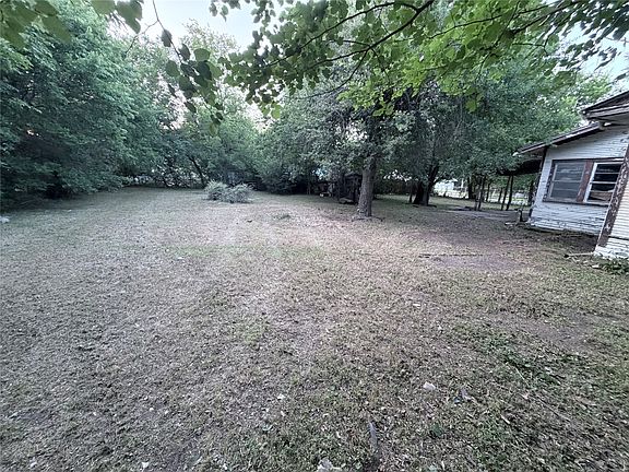 3rd image of 1430 W 1st Ave