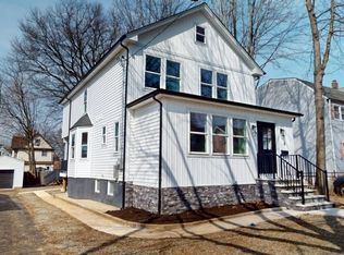 34 7th St, Ridgefield Park, NJ 07660