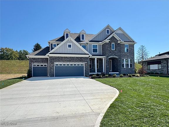 2nd image of 625 Lake Placid Ct S