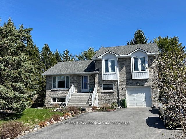 1st image of 1496 Sydenham Rd