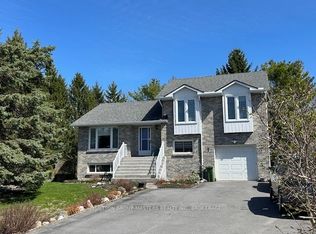 1496 Sydenham Rd, Kingston, ON K7L4V4