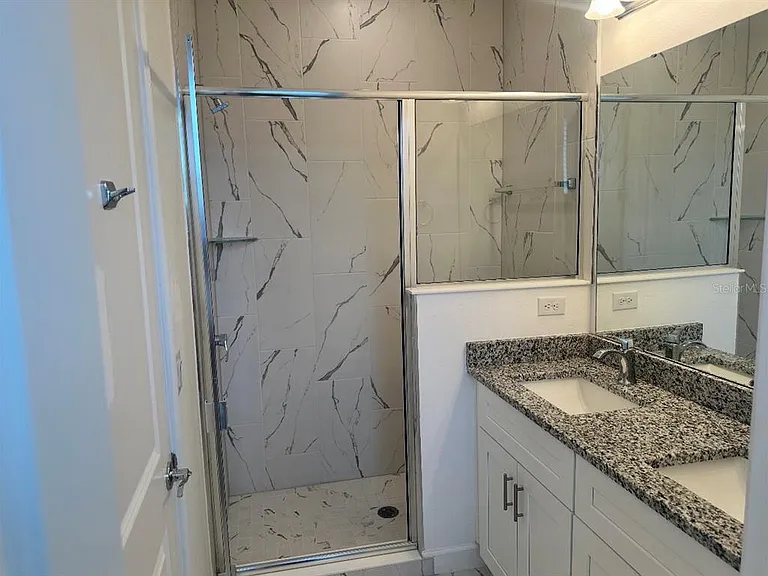 12113 Via Caselli Ln — Photo 28