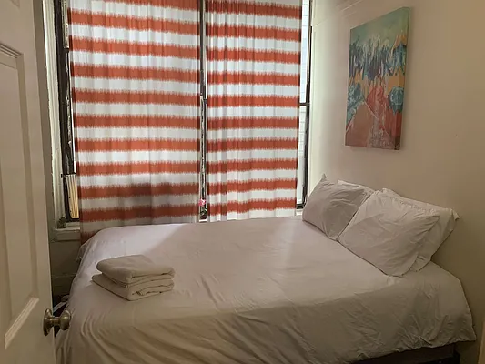 Rented by Flatiron Real Estate Advisors LLC | media 32