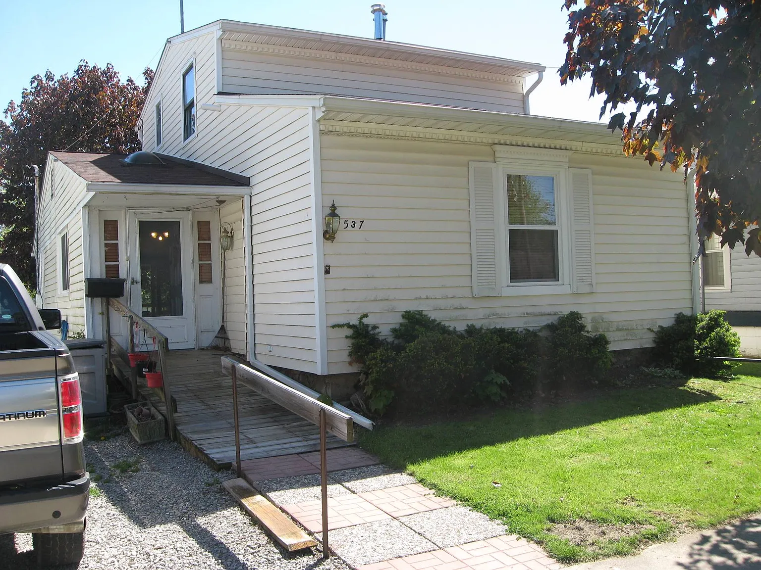 537 W Chillicothe Ave photo 1