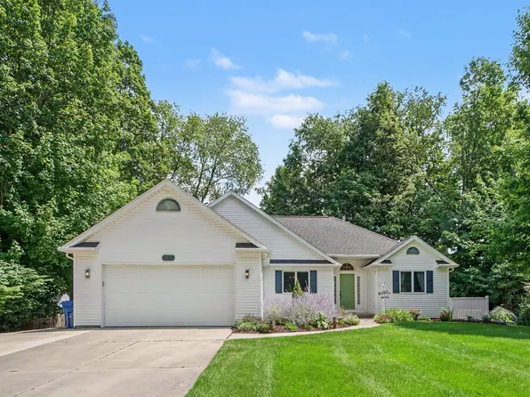 1466 Coolidge Ave, Kalamazoo, MI 49006