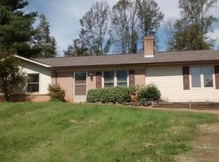 750 Washburn Dr, Martinsville, VA 24112