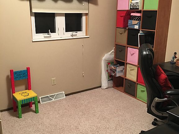 2nd image of 520 Belview Dr