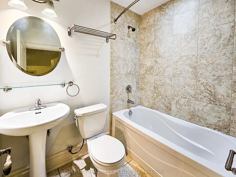 22 Roberta Dr #2 — Photo 7