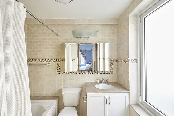 Sold by Warburg | media 17