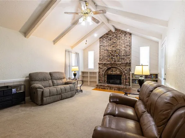 1401 N Aztec Ave, Independence, MO 64056