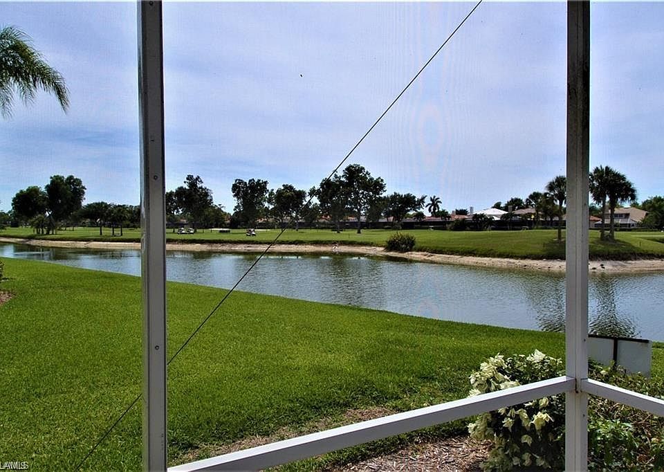1st image of 10376 QUAIL CROWN DR