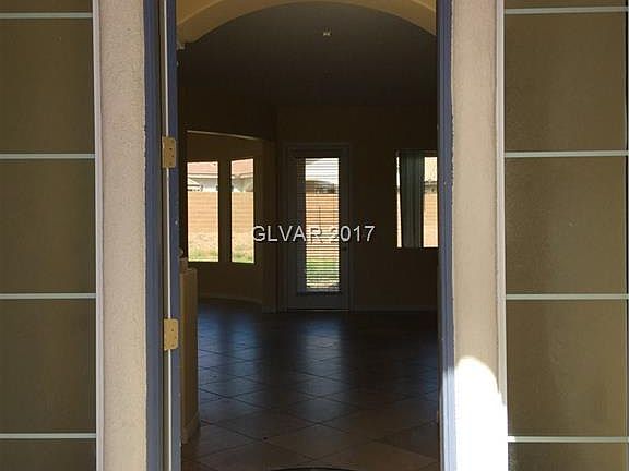 4th image of 10172 Elk Valley St