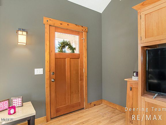 3rd image of 5149 Circlewood Ln
