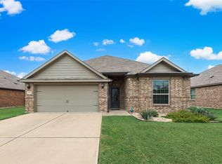 1825 Golden Gate Dr, Crowley, TX 76036