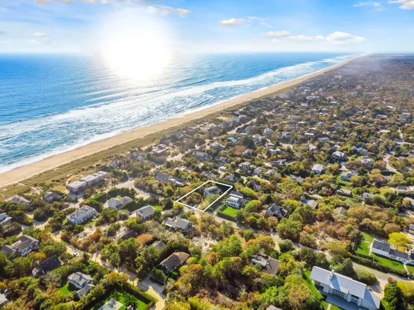 78 Surf Dr, Amagansett, NY 11930