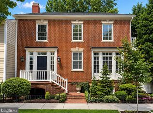 808 Oronoco St, Alexandria, VA 22314