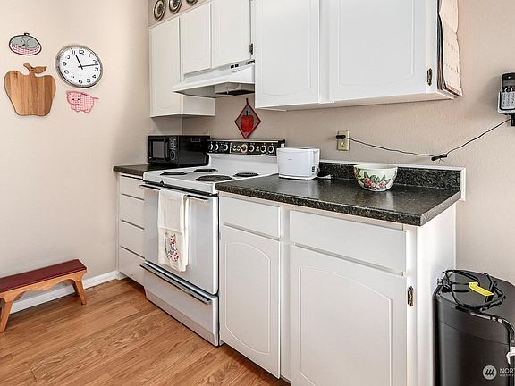 4th image of 4812 S 187th Pl APT B103