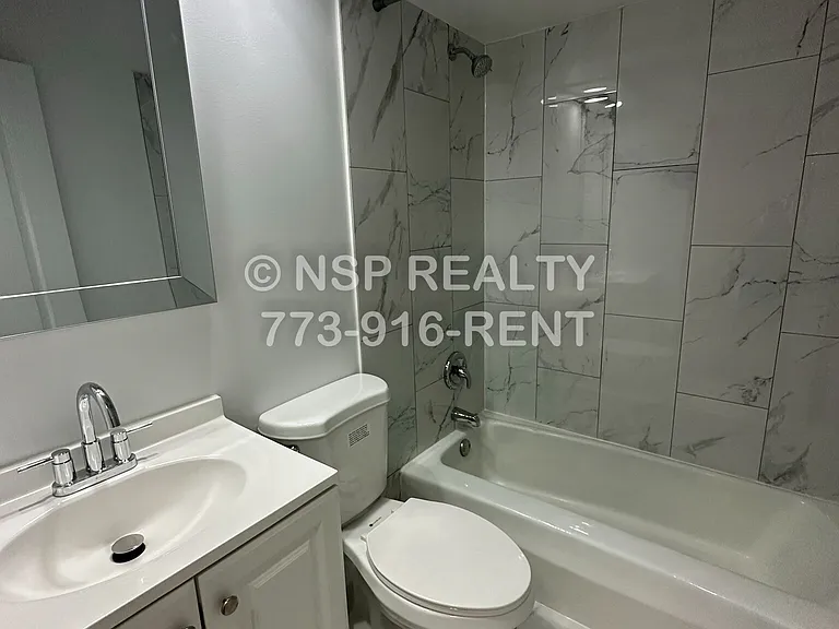 6830 N Sheridan Rd #552 — Photo 2