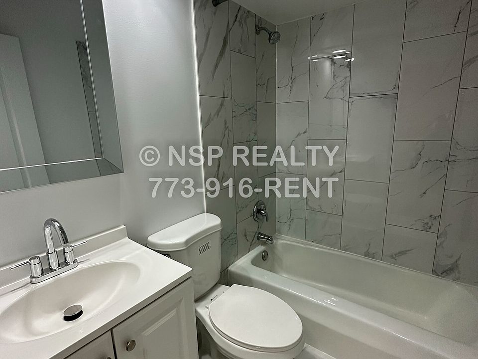 2nd image of 6830 N Sheridan Rd APT 552