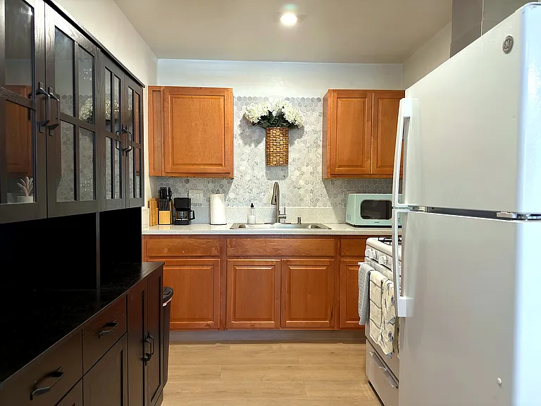 4247 Cartagena Dr — Photo 10