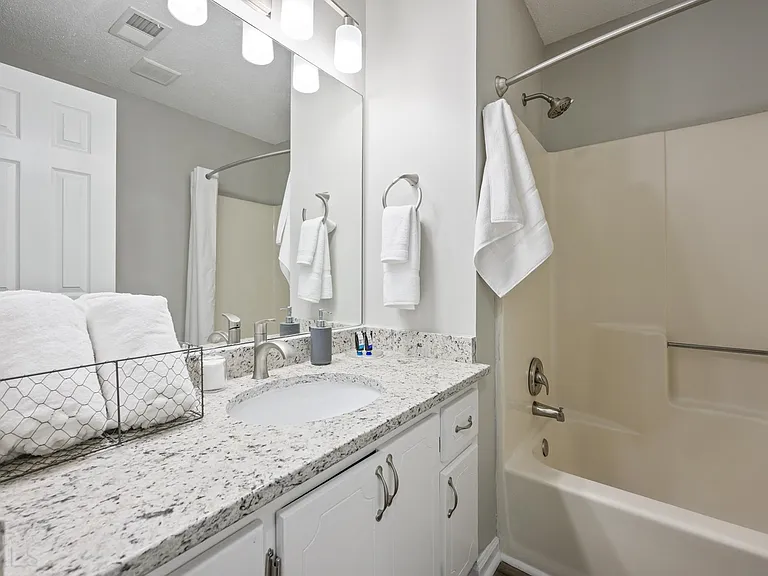 25 Jennifer Ln — Photo 13