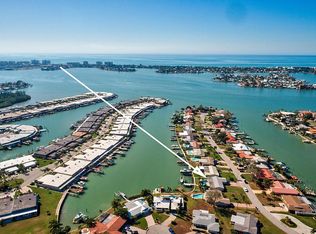11636 Grove St, Seminole, FL 33772
