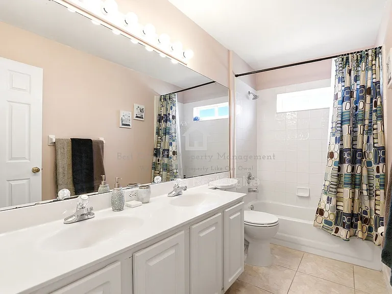 824 Lake Biscayne Way — Photo 39