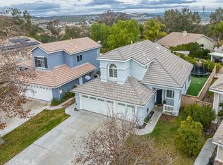 27973 Skycrest Cir, Santa Clarita, CA 91354