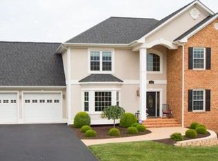 1655 Marigold Cir, Harrisonburg, VA 22801