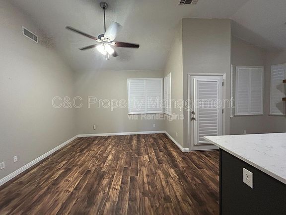 5th image of 2315 Fairmont Ave