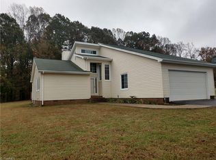 191 Copperhead Rd, Reidsville, NC 27320