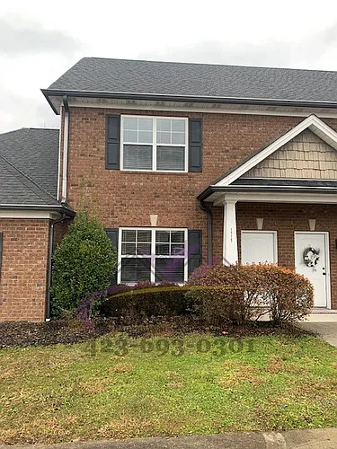 1715 Stonebriar Dr NE Photo 1