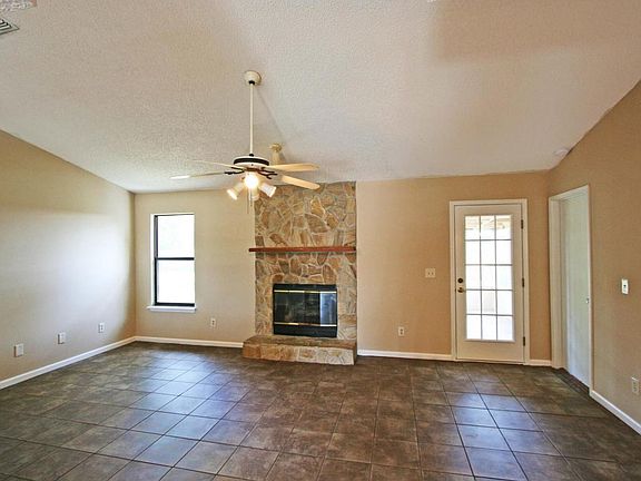 2nd image of 3225 Ryans Ct