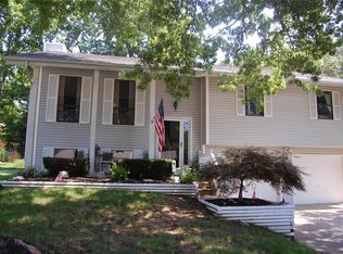 2 Rouen Ct, Lake Saint Louis, MO 63367