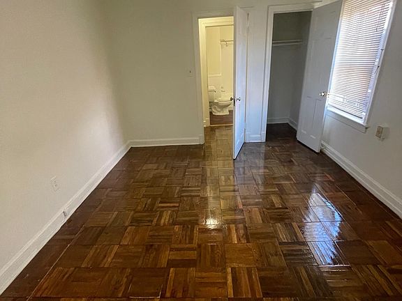 BEDROOM (DIFFERENT ANGLE)