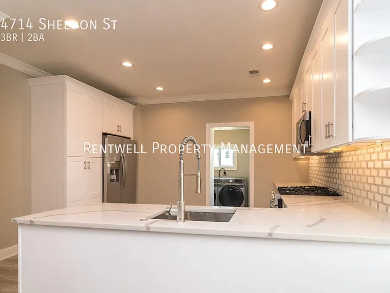 4714 Sheldon St — Photo 9