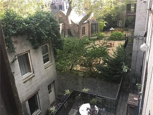 Rented by Avenue Sotheby's International Realty | media 11