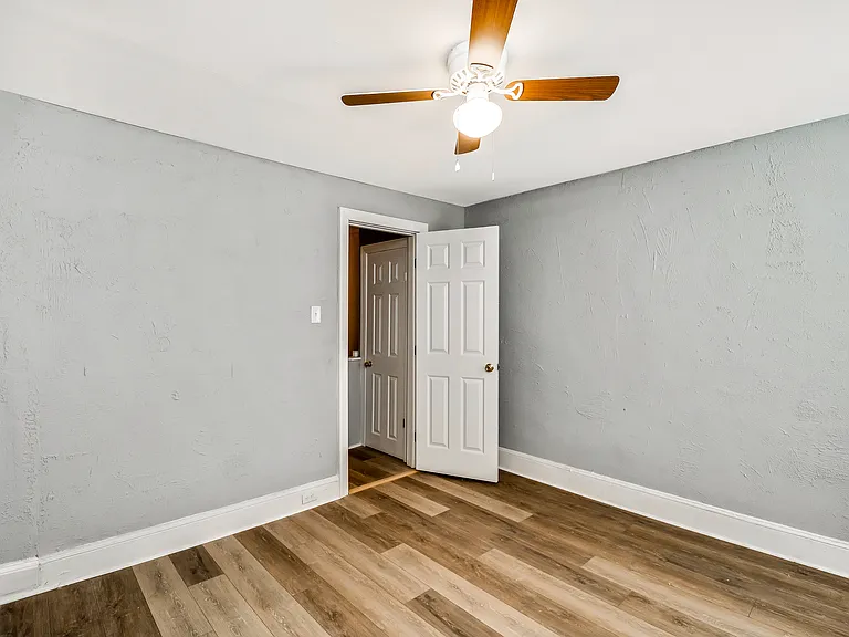 5167 Reno St — Photo 10