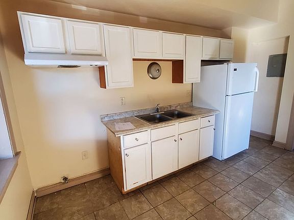 3rd image of 1235 W National Ave APT 5