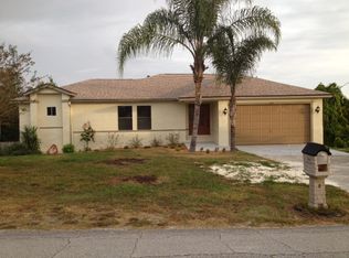 1270 N Old Mill Dr, Deltona, FL 32725