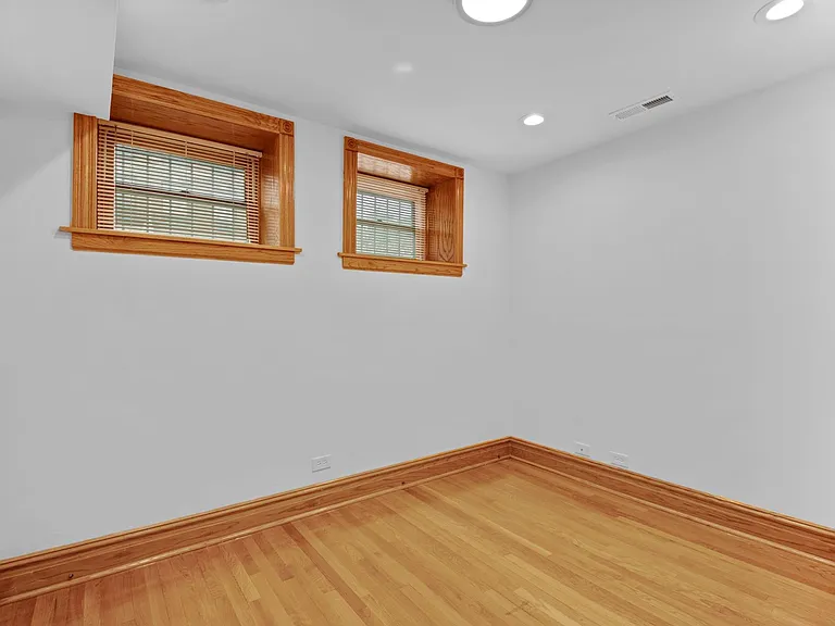 3602 N Hermitage Ave #1 — Photo 9