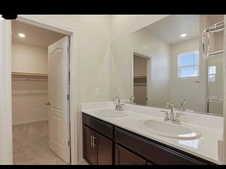 2260 Shoreline Dr — Photo 22