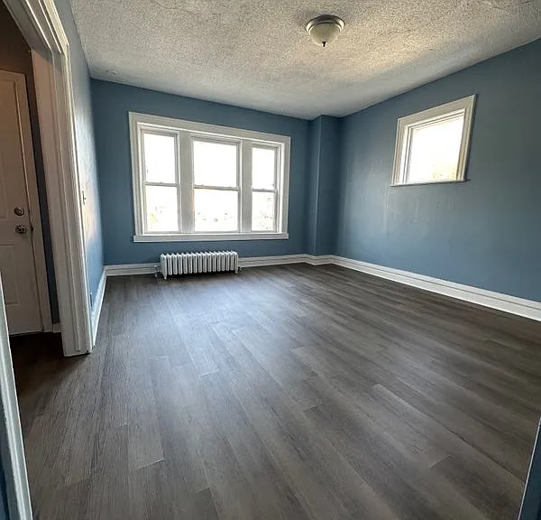 1577 Park Ave — Photo 9
