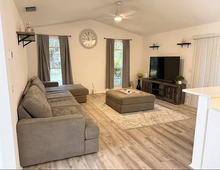 3 bed, 1872 sqft, $2,800 — Photo 3