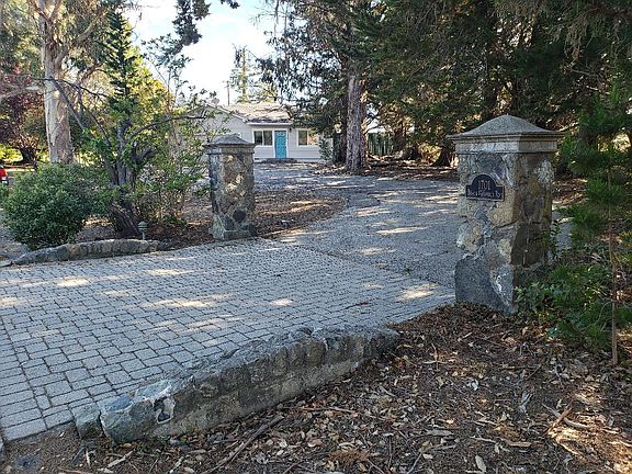 3rd image of 1701 Black Mountain Rd