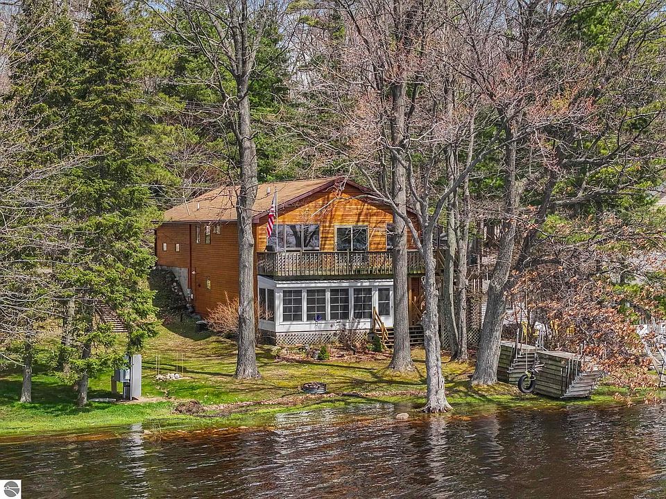 1st image of 2301 E Lake Mitchell Dr