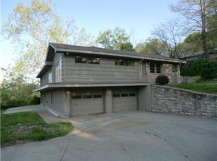 5718 N Lenox Ave, Kansas City, MO 64151