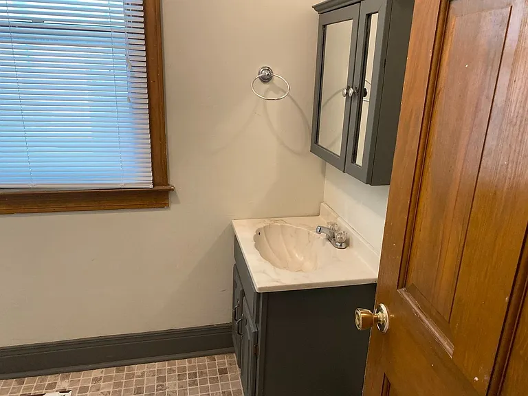 339 Park Ave — Photo 36