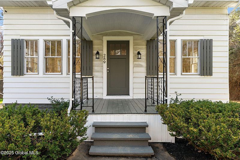 2nd image of 289 Elsmere Avenue