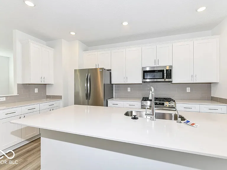 13817 Gatsby Dr — Photo 10